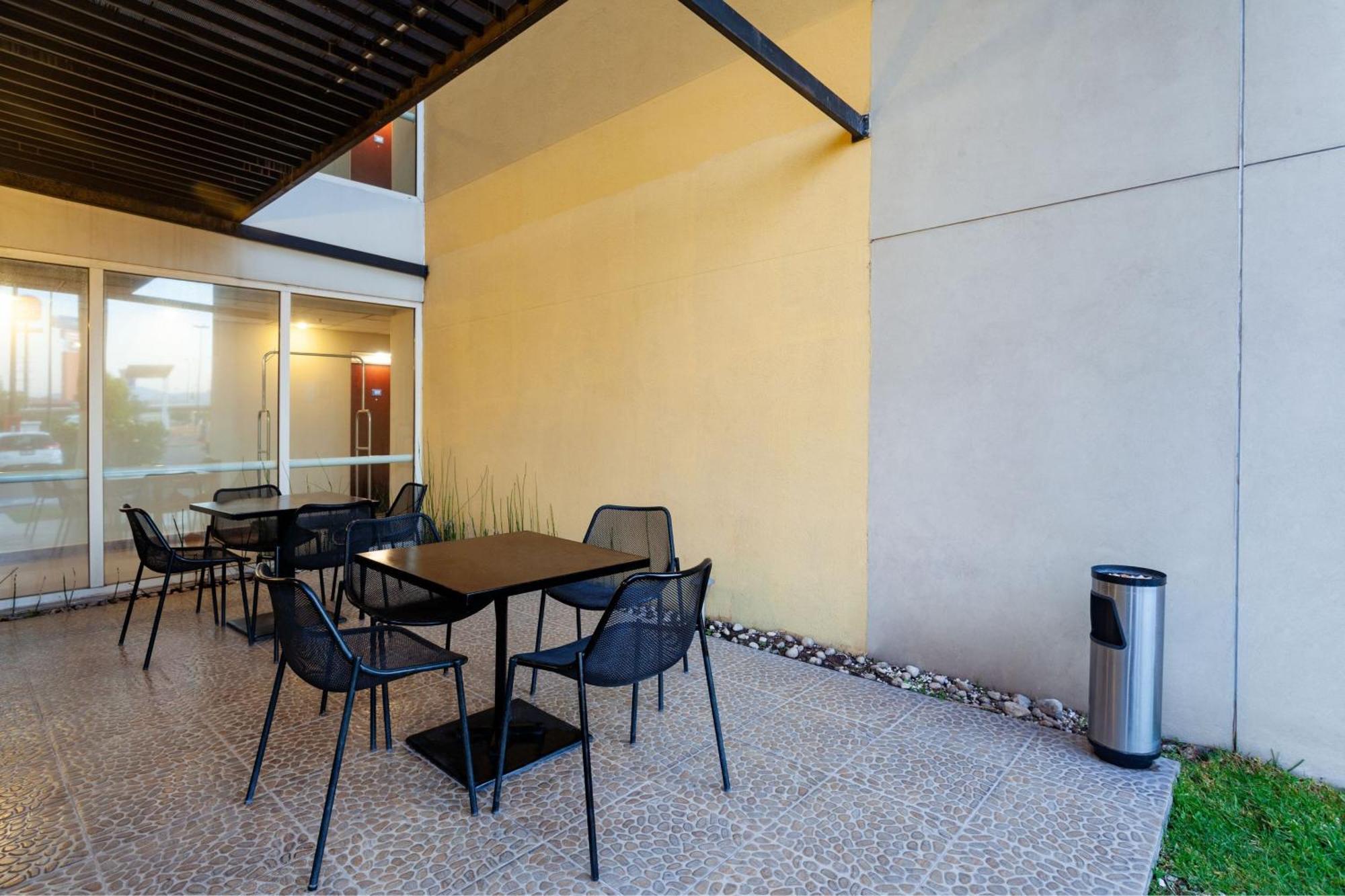 City Express By Marriott Celaya Parque Exterior foto